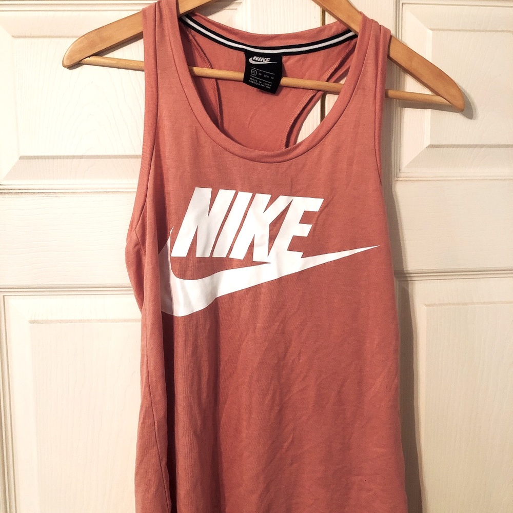 Nike. Razor back workout tank. Size small. - Picture 2 of 4